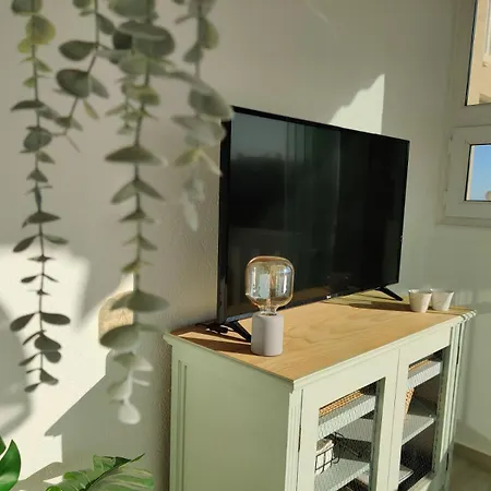 Apartment Bright And Lovely - *